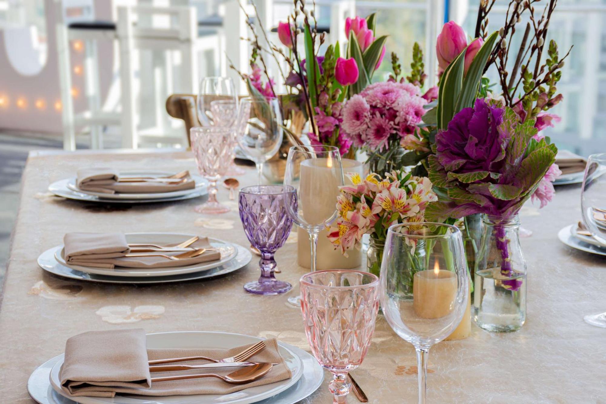 Nh Collection Mexico City Santa Fe Экстерьер фото A table set for a dinner party