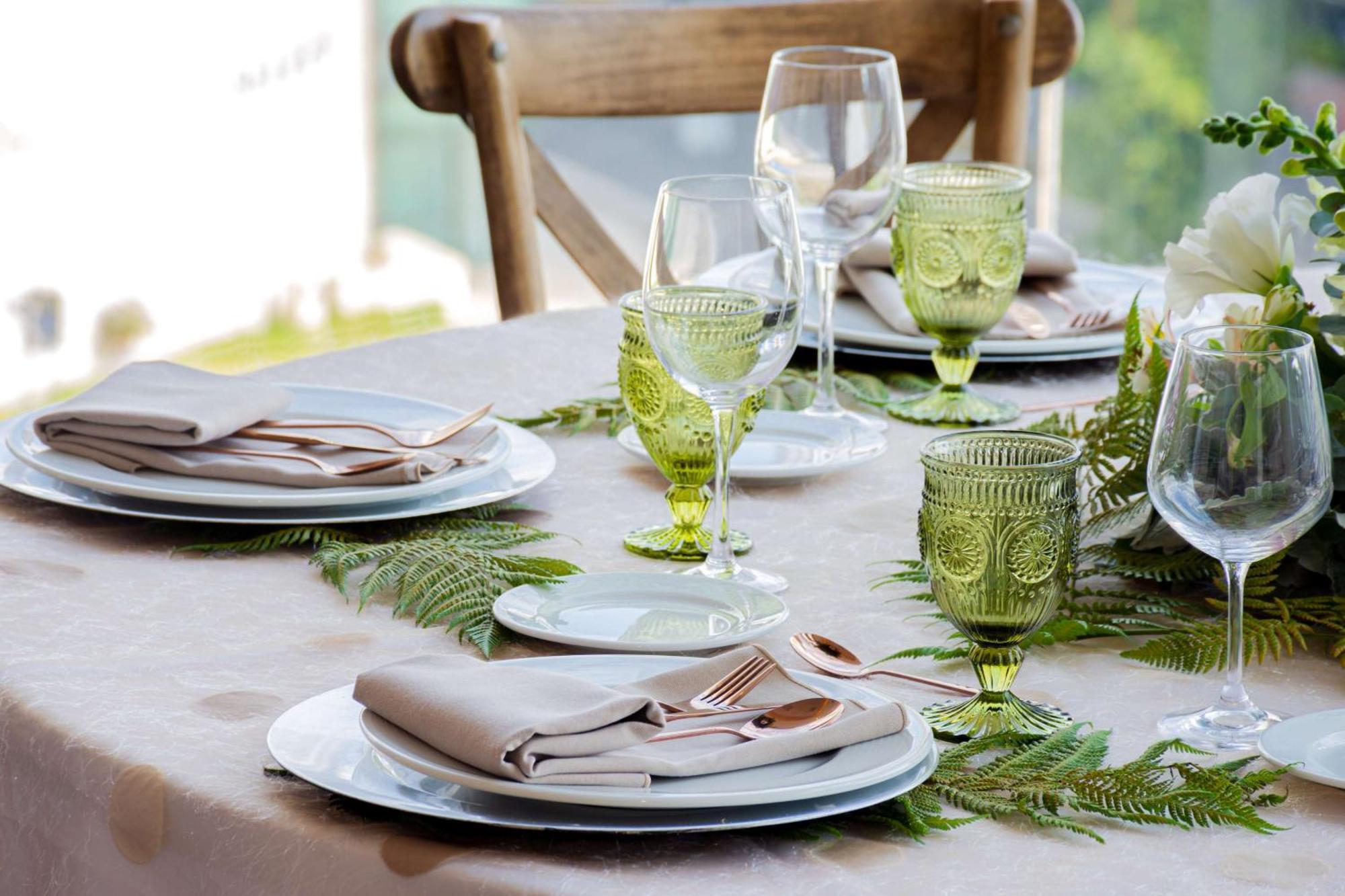 Nh Collection Mexico City Santa Fe Экстерьер фото A table set for a dinner party